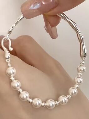 Anthropologie Silver Pearl Beaded Bangle